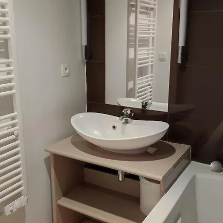 - T3 Avec Piscine, Parking Et Animaux Acceptes - Fr-1-165b-10 * جوسيير